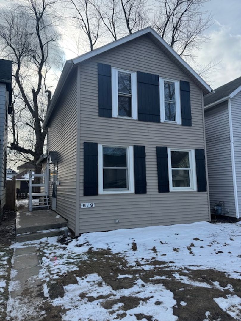 Fort Wayne Apartment: 619 3rd St.