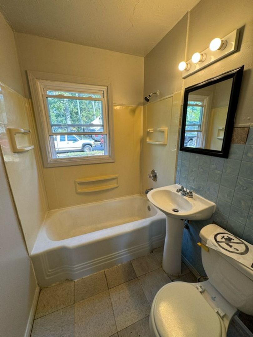 4939 Mt Vernon Park Drive, Fort wayne, IN 46806