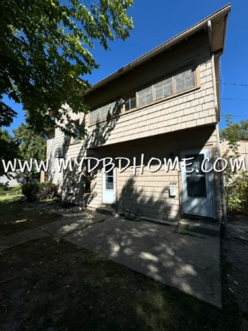 Fort Wayne Apartment: 2329 S Harrison St.