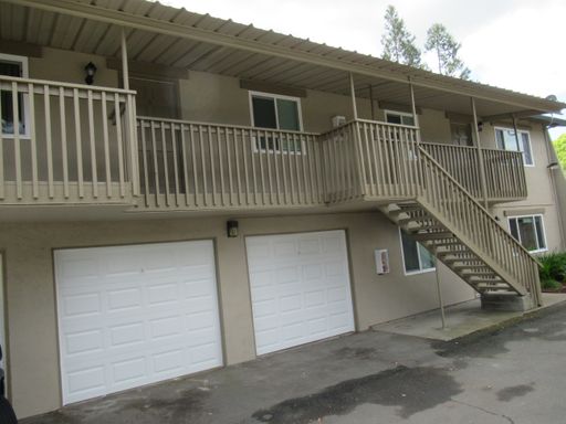 2 Bedroom 1 Bath Upstairs – photo 1