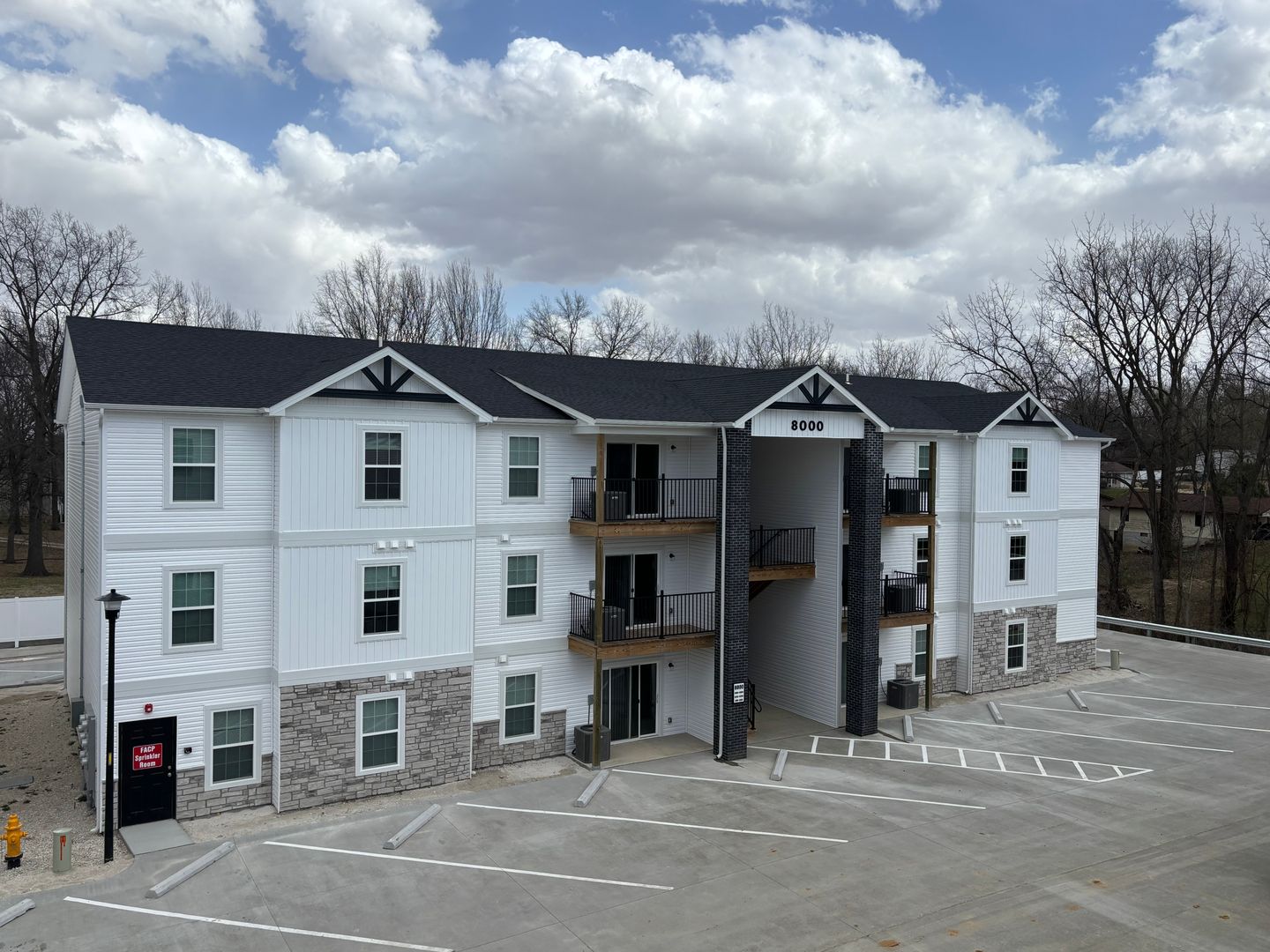 Moscow Mills Apartment: 4 Quail Run Blvd.