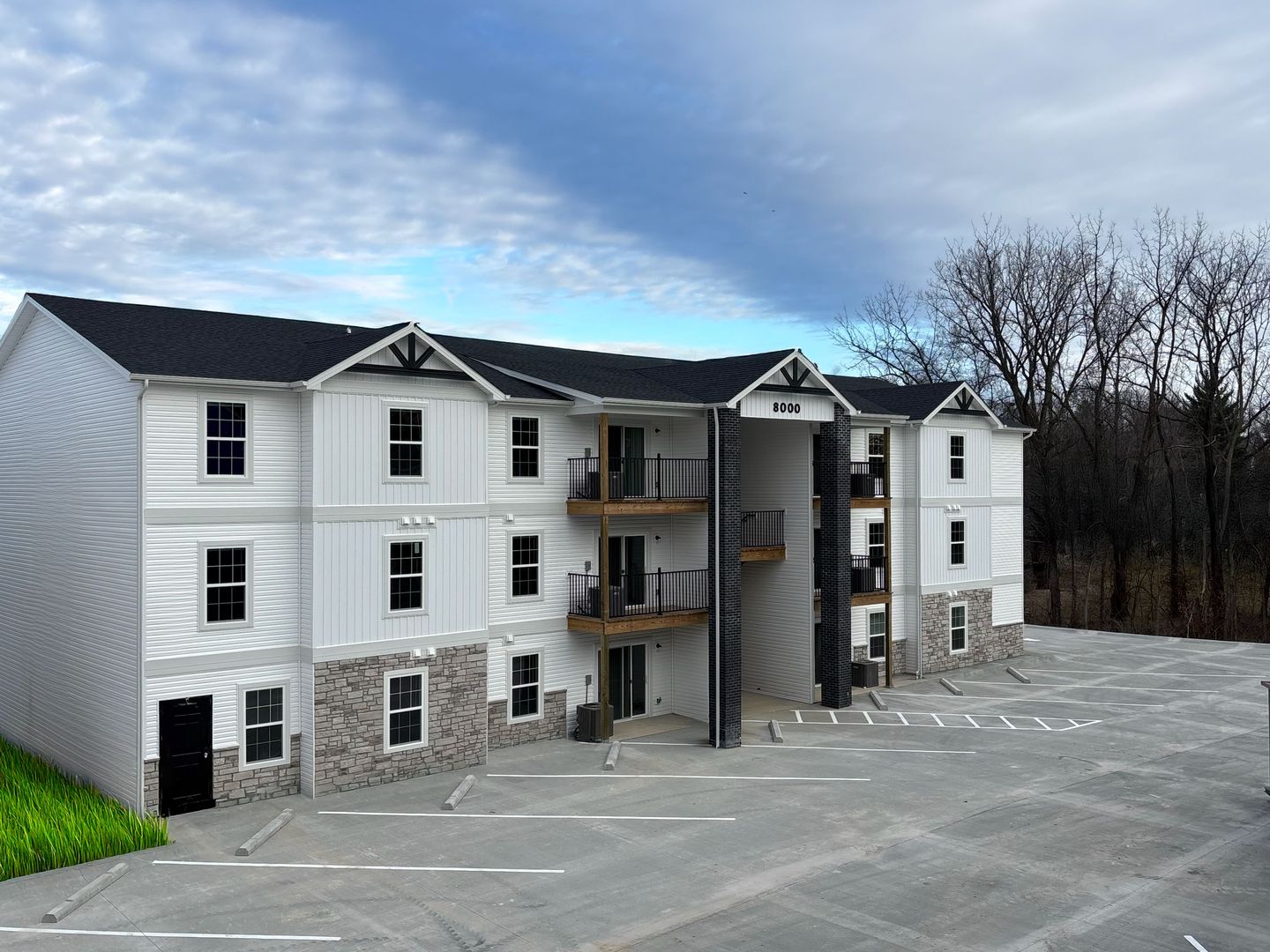 Moscow Mills Apartment: 4 Quail Run Blvd.