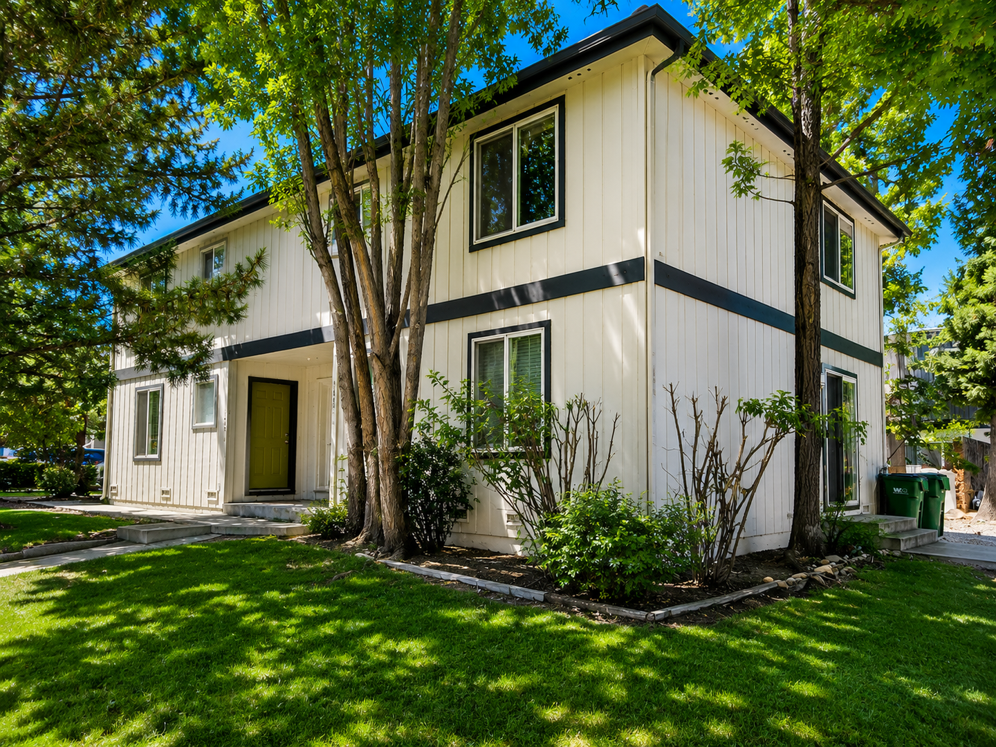 Reno Apartment: 1425 Watt Street