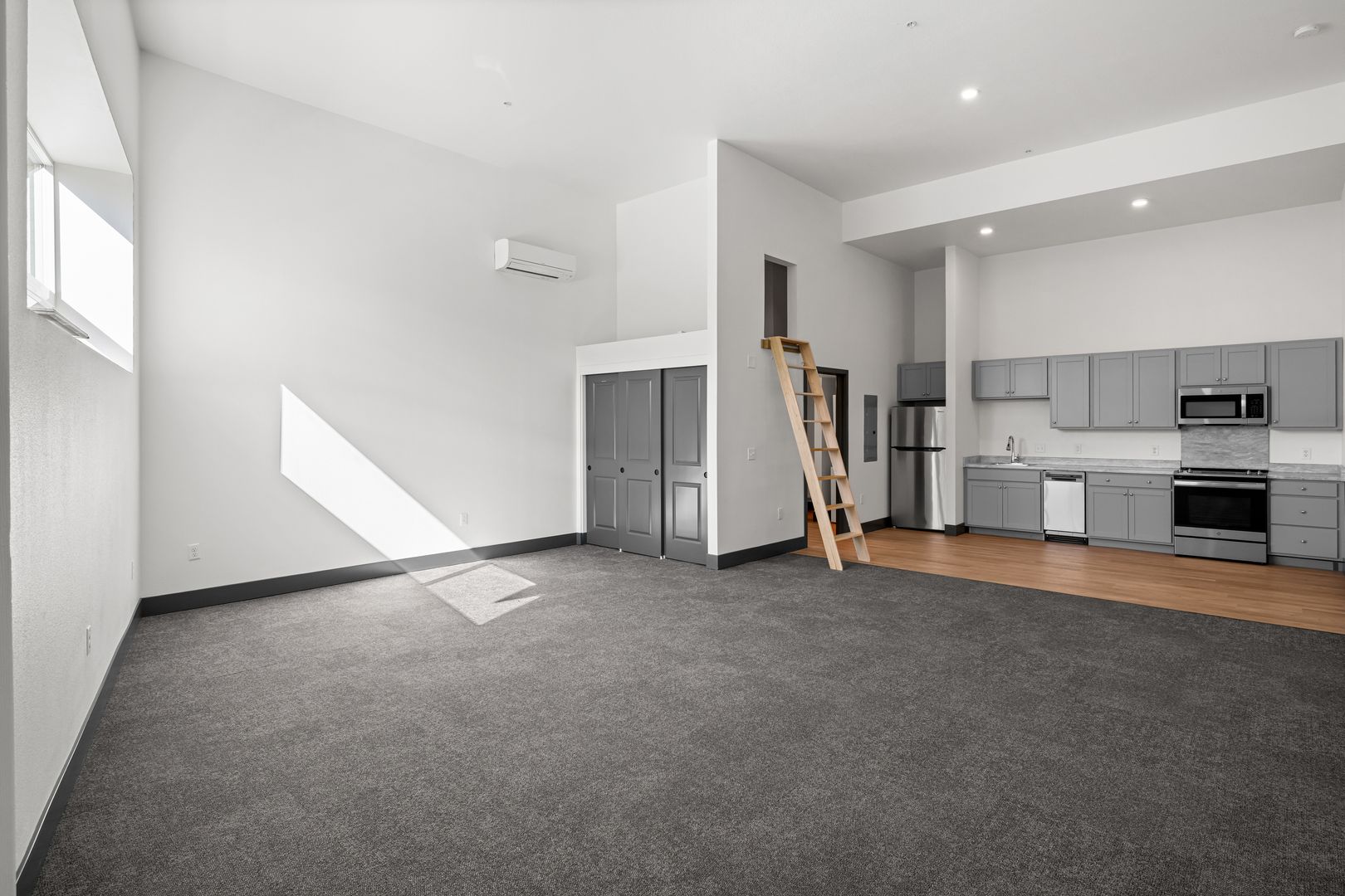 Reno Apartment: 420 Valley Road