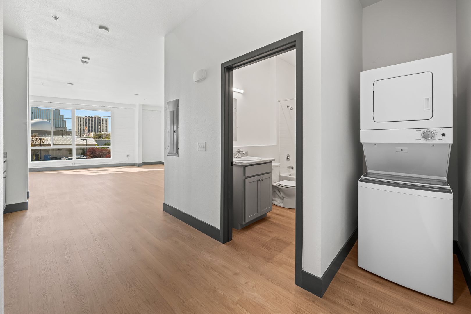 Reno Apartment: 420 Valley Road