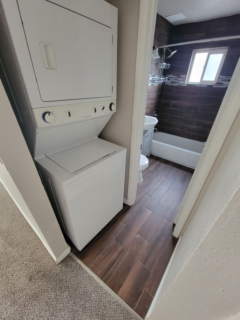 Reno Apartment: 431-437 Crampton St