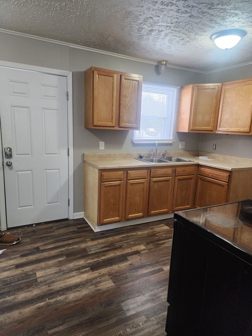 Bluefield Apartment: PO Box 590