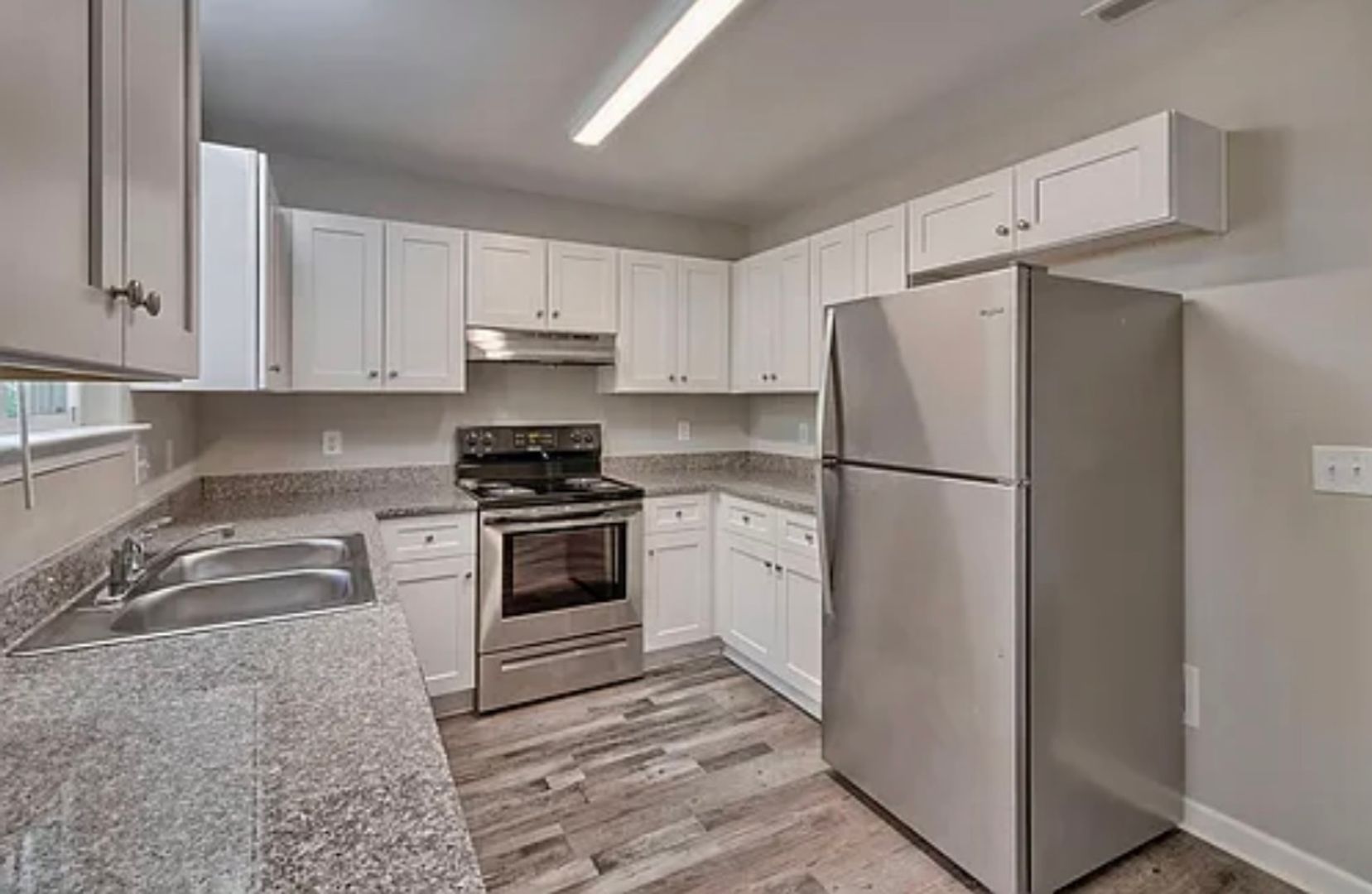 Lexington Apartment: 456 S. Church St