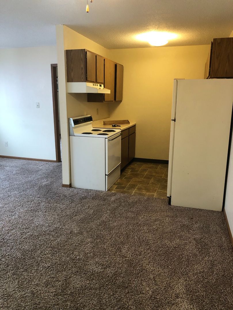 Marion Apartment: 1450-1540 44th St