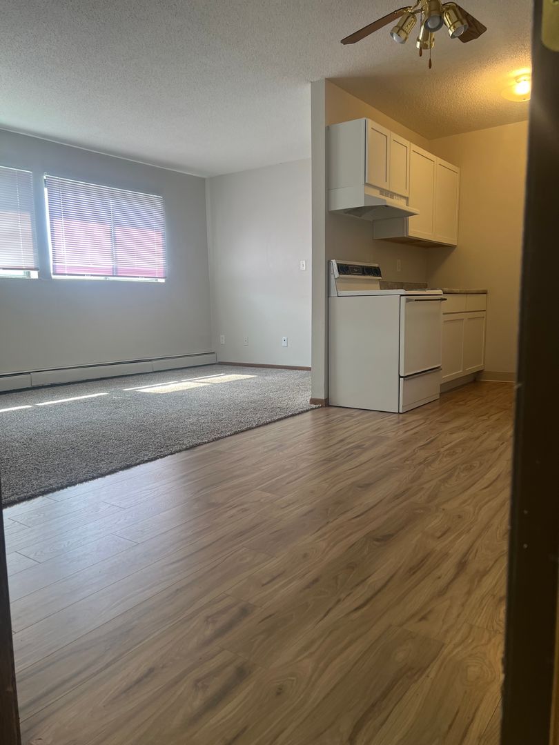 Marion Apartment: 1450-1540 44th St