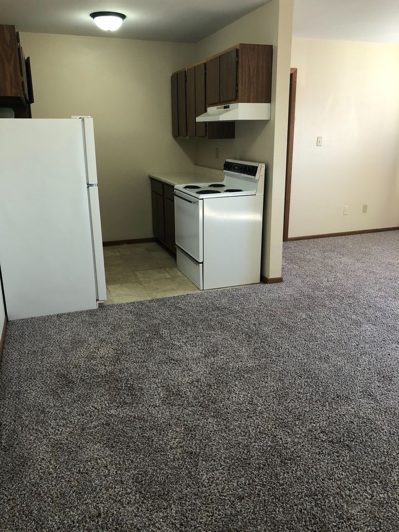 Marion Apartment: 1450-1540 44th St