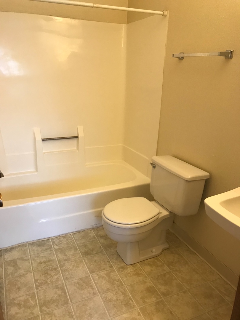 Marion Apartment: 1450-1540 44th St