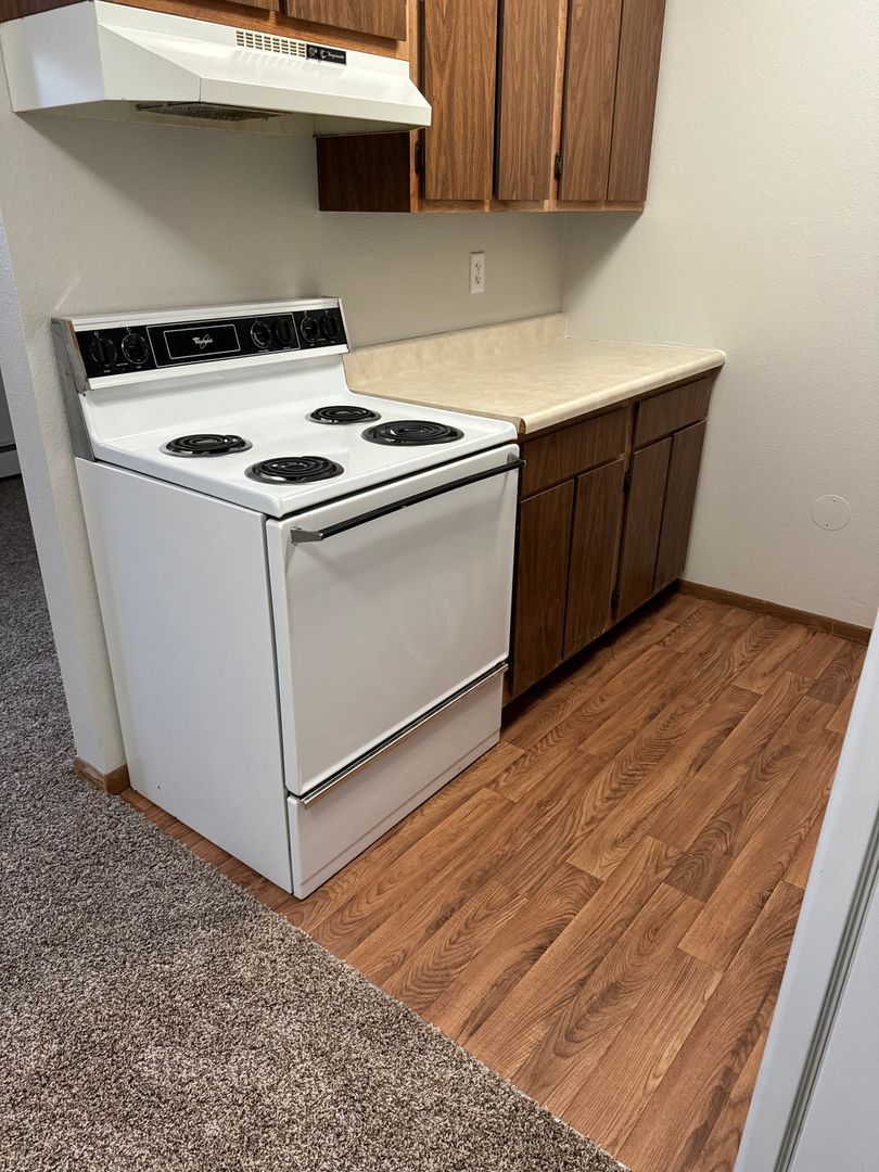 Marion Apartment: 1450-1540 44th St