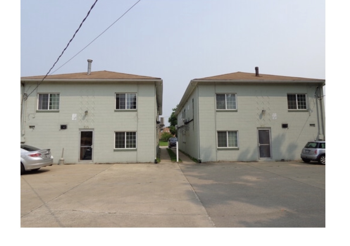 Cedar Rapids Apartment: 511-513 C Ave NW