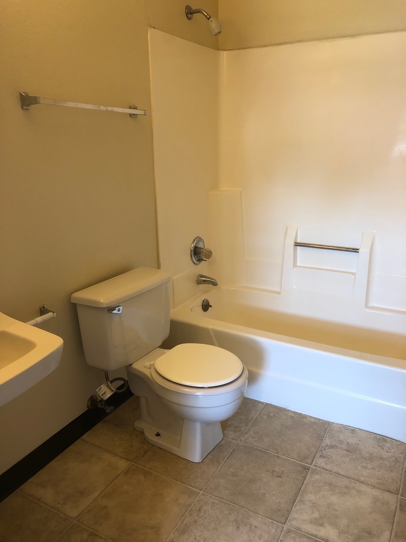 Marion Apartment: 1450-1540 44th St