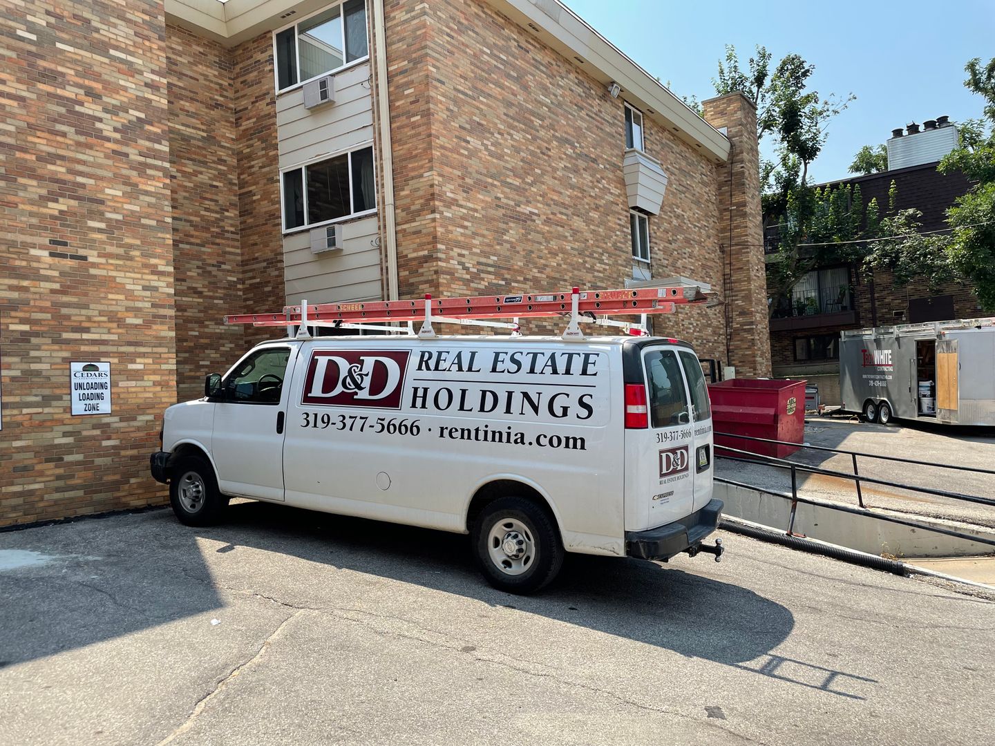 Cedar Rapids Apartment: 2030 1st Ave NE