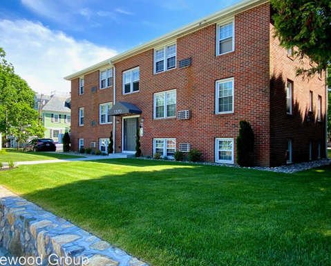 1370 Smith St - 4