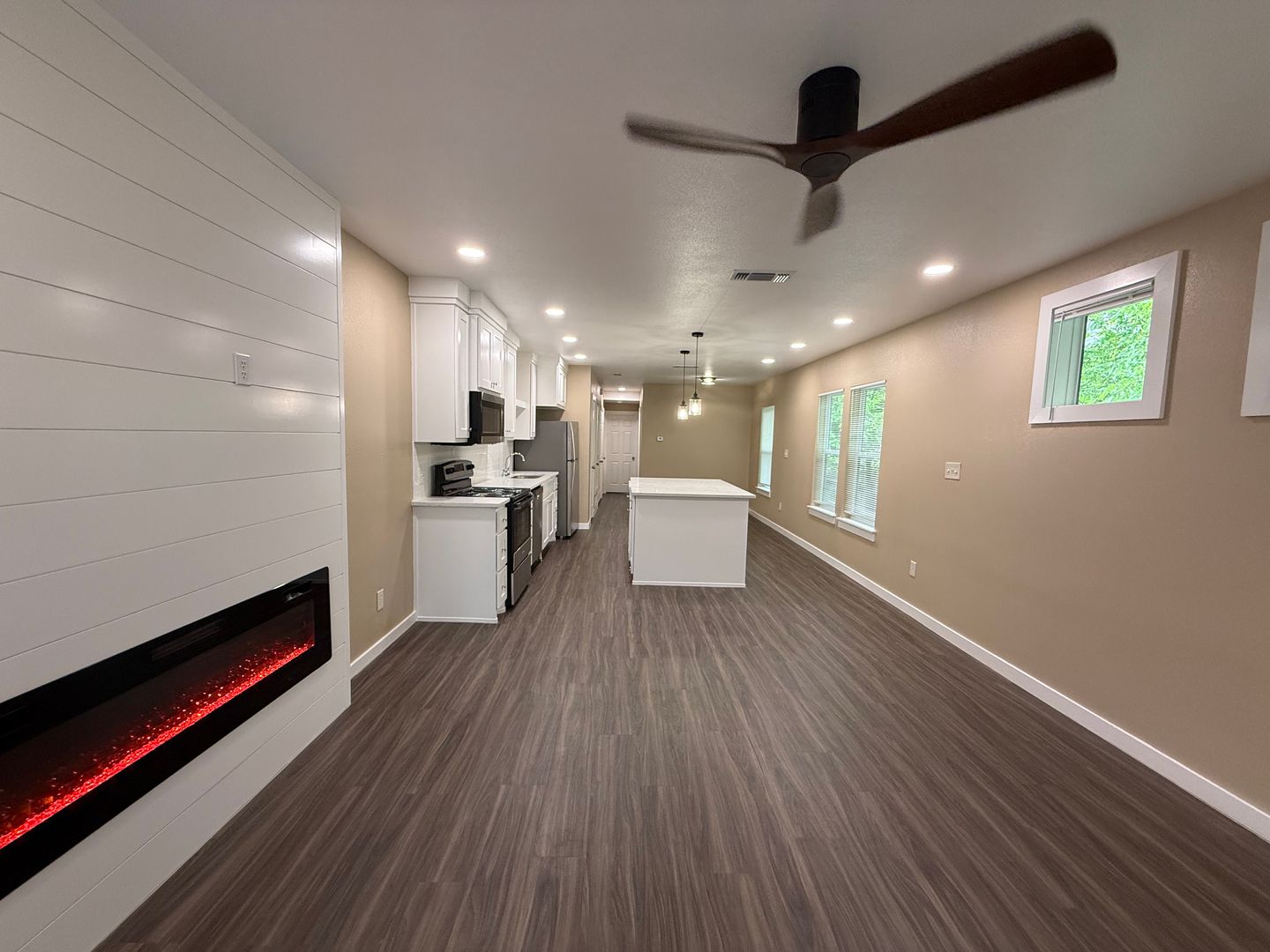 Tyler Multiplex: 717-719 S. Augusta Ave.