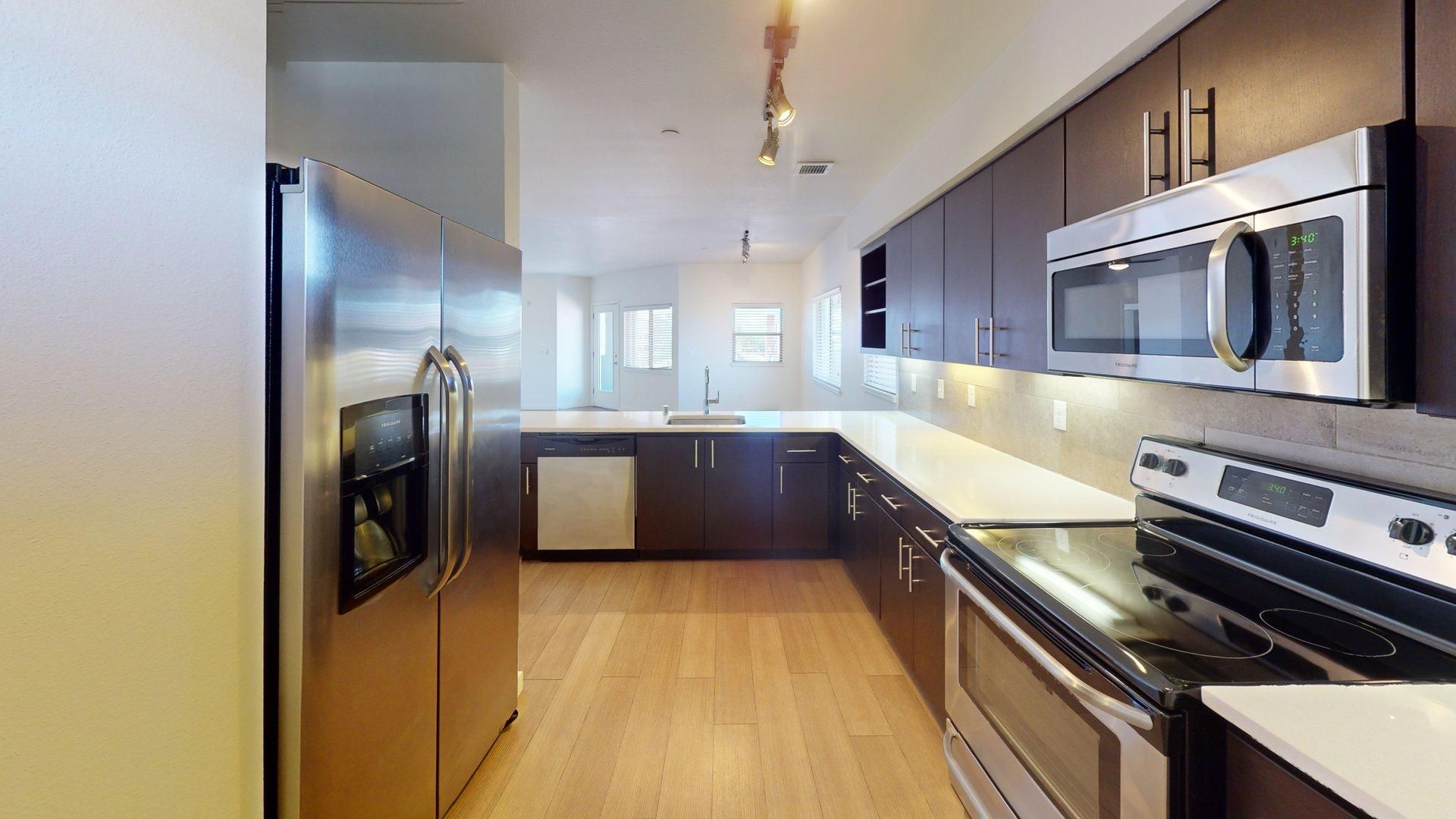 Albuquerque Apartment: 4100 Silver Ave SE