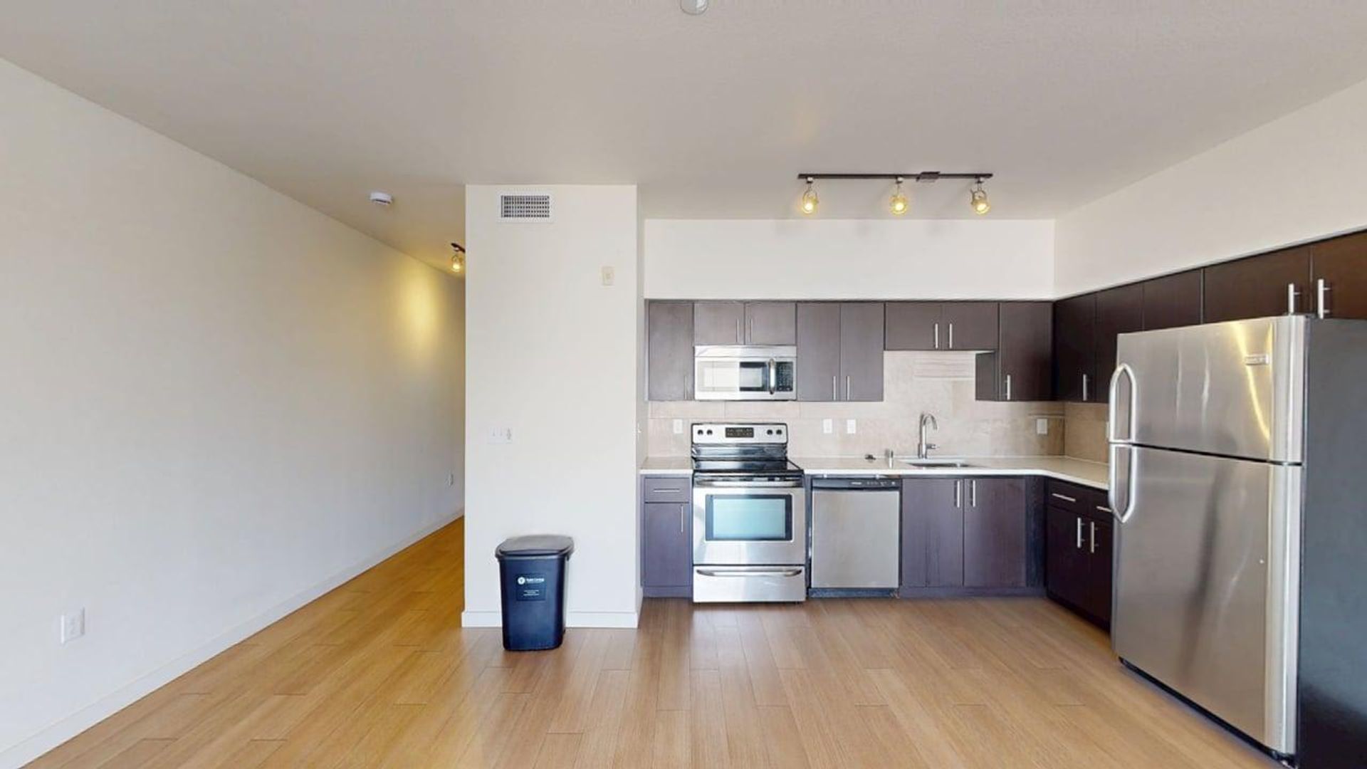 Albuquerque Apartment: 4100 Silver Ave SE