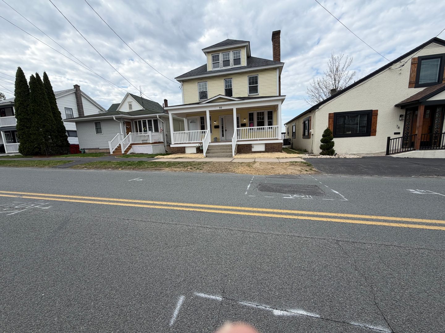 Carbondale Apartment: 80 Salem Ave