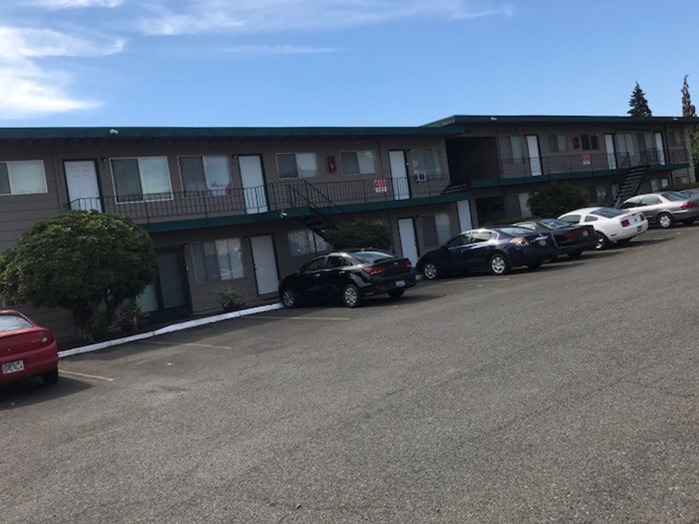 Vancouver Apartment: 2507 E. Mill Plain Blvd