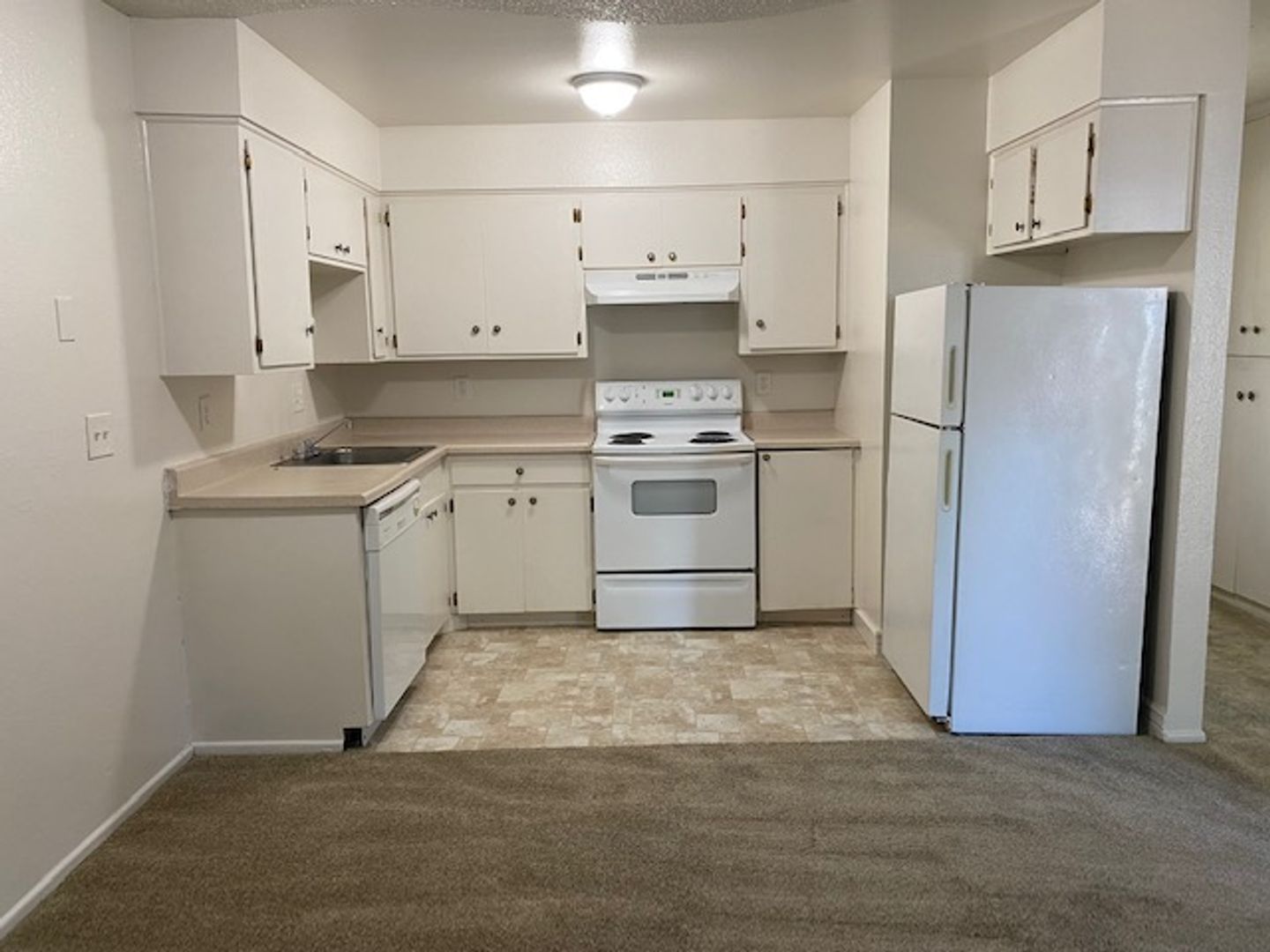 Vancouver Apartment: 3700 E Fourth Plain Blvd