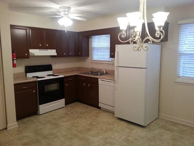 Lynchburg Apartment: Pines Village Drive