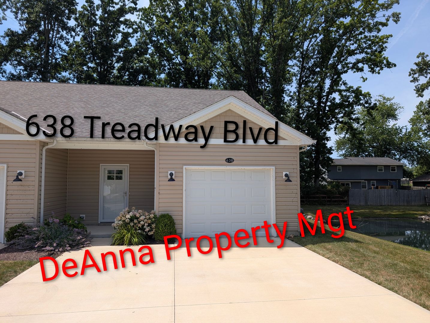 Sheffield Lake House: 638 Treadyway Blvd