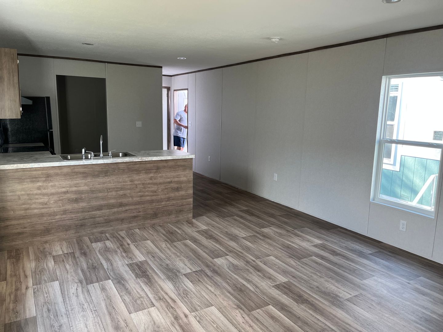 Orange Apartment: 6984 W Granger Ln