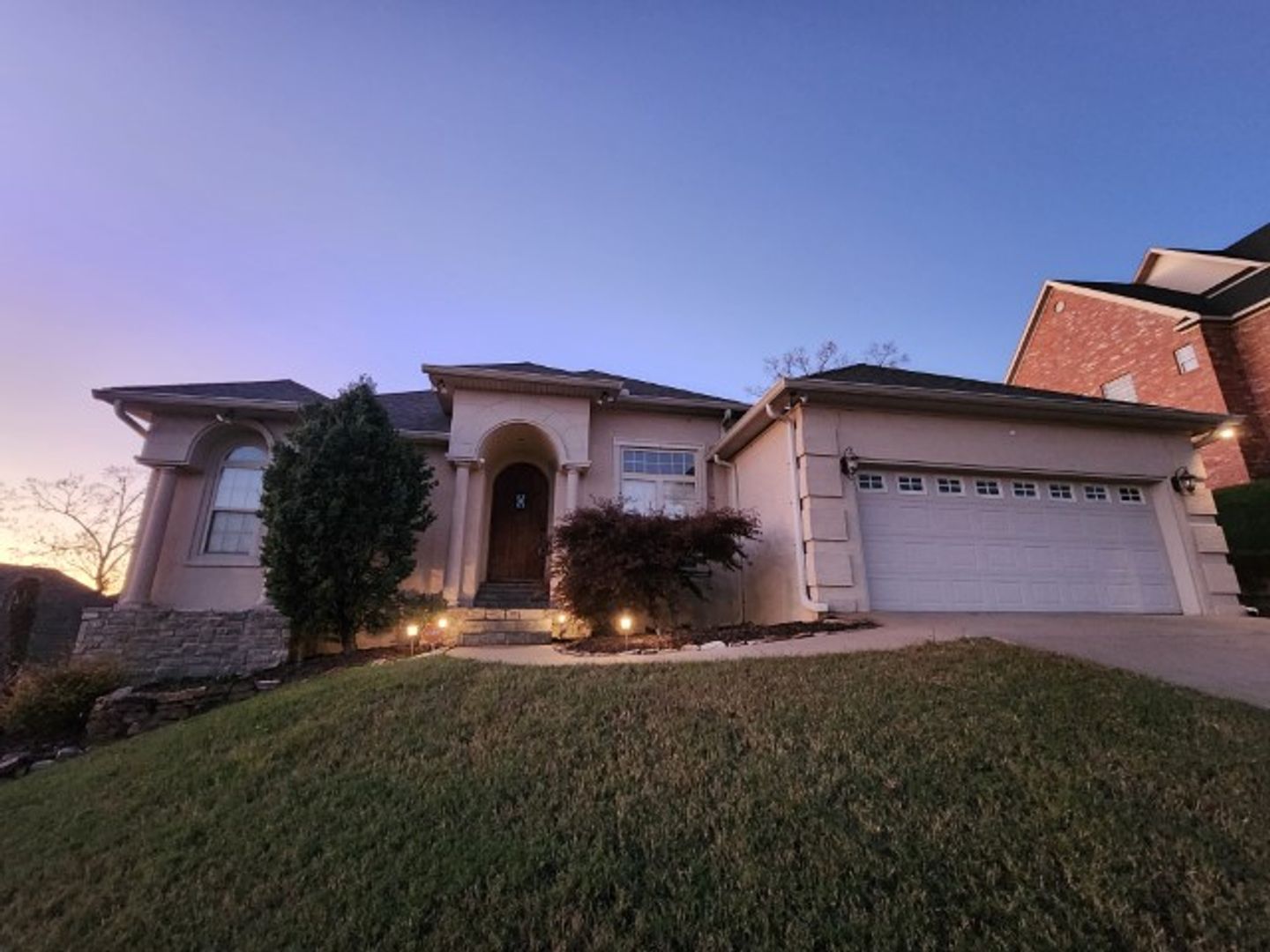 Maumelle House: 128 Beaver Creek Lane