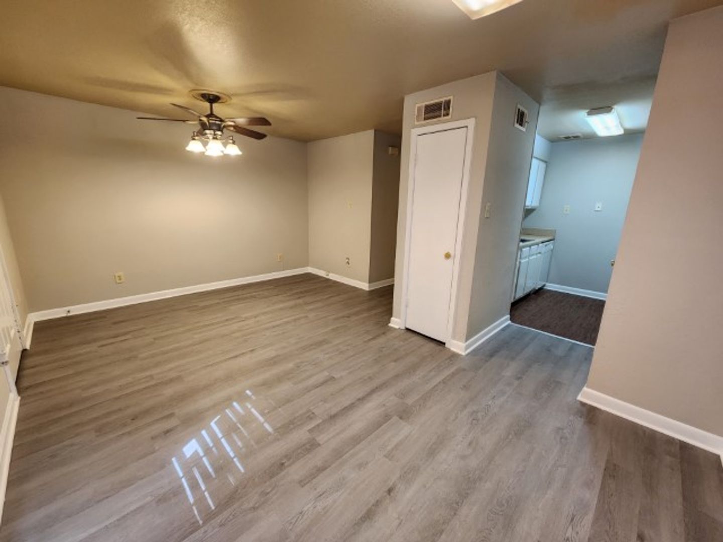 Little Rock Apartment: 109 Barton Street