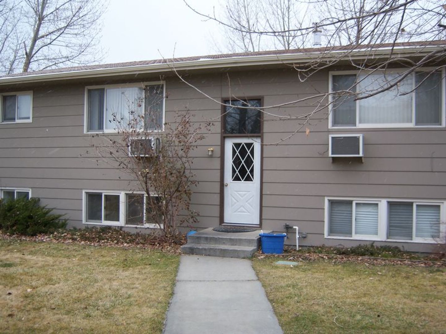 Billings Apartment: 828 Yellowstone River Road