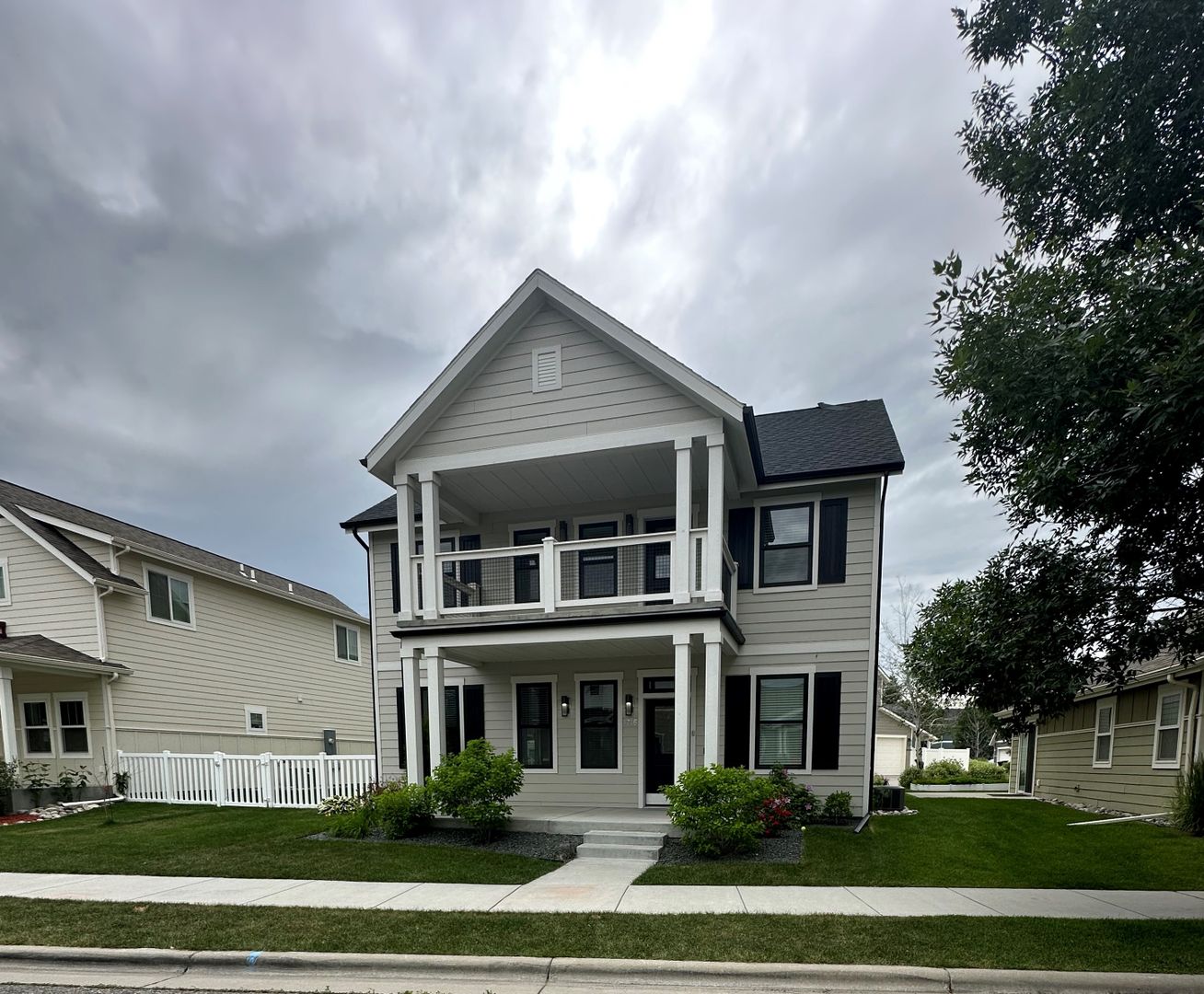 Billings House: 1716 Lone Pine Drive