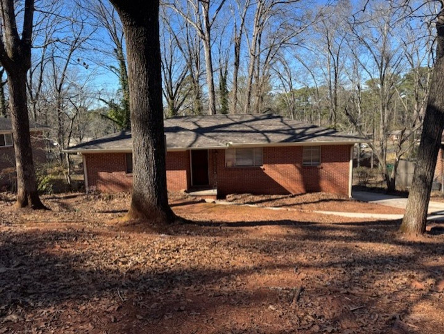 Birmingham House: 630 Lisa Ln