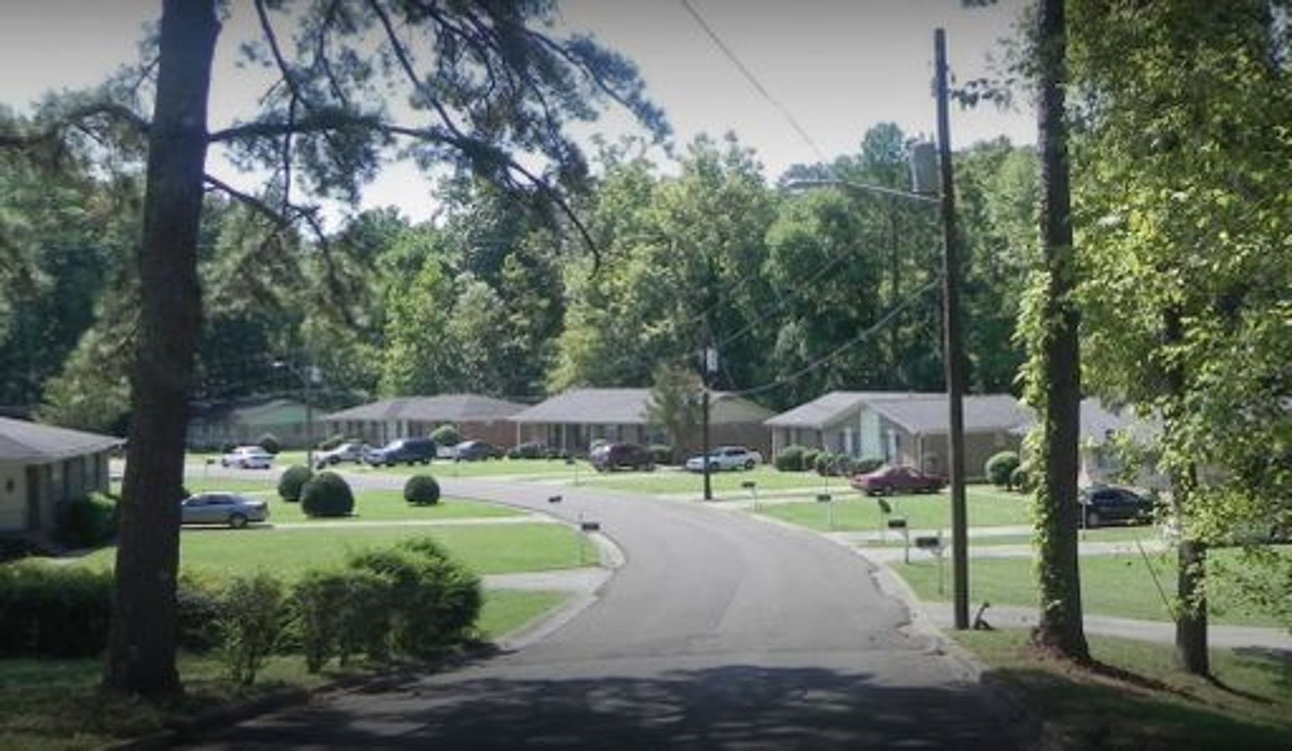 Birmingham House: 869 Old Trail Rd.