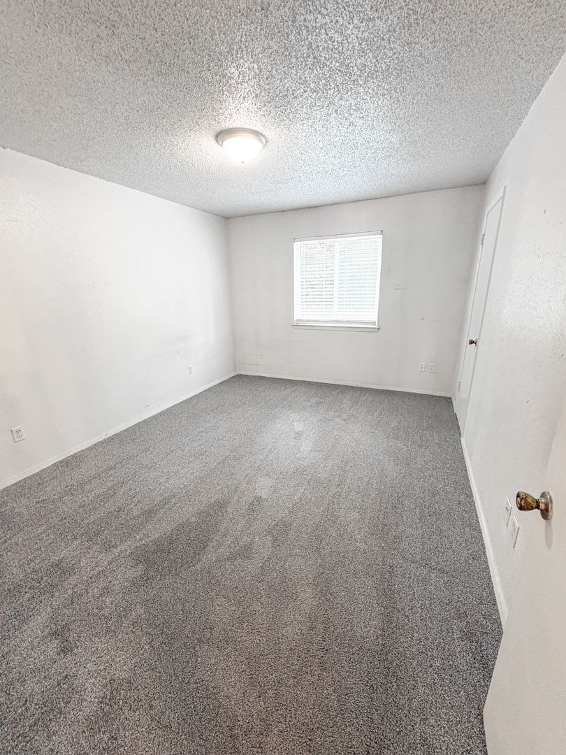 Kilgore Apartment: 3321 Danville Drive