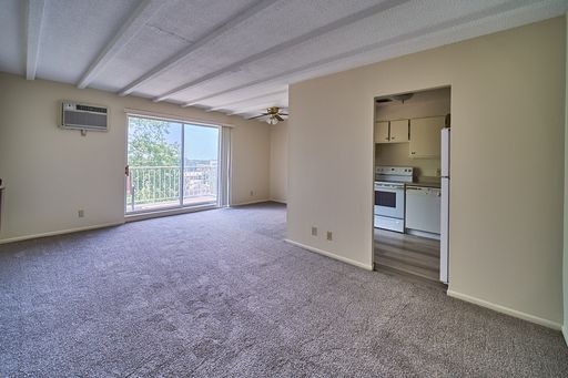 22230 Euclid Ave, 503 – photo 1