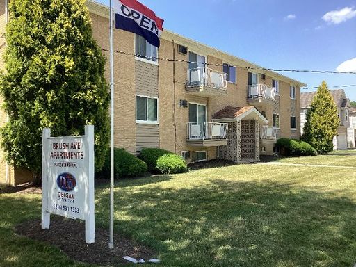 2 bedroom with heat included and patio or balcony – photo 1