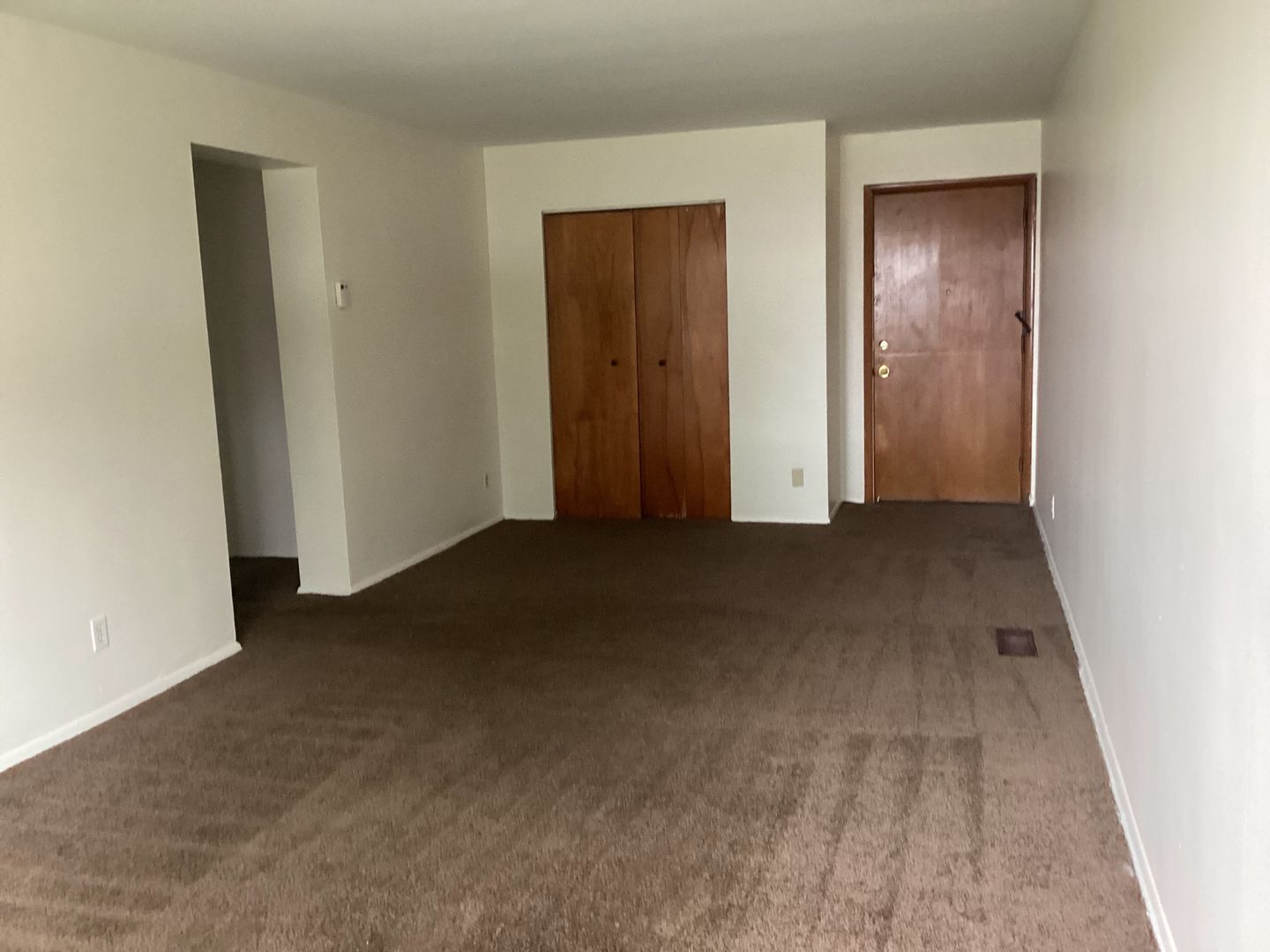 Euclid Apartment: 22250-22280-22300 Euclid Ave.