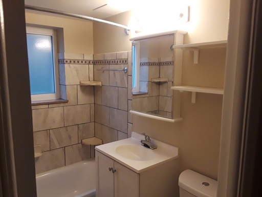 Large Two bedroom newly remodeled – photo 1
