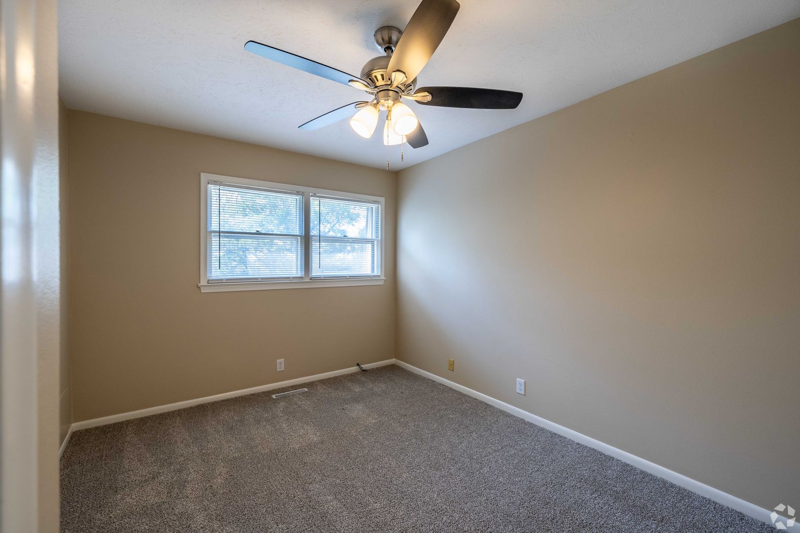 Sunset Hills Townhomes 7 of 8