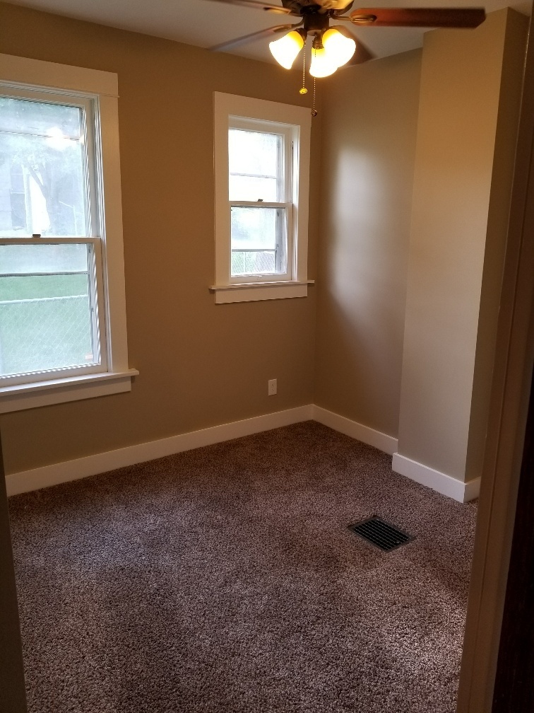 2131 Drexel St 8 of 10