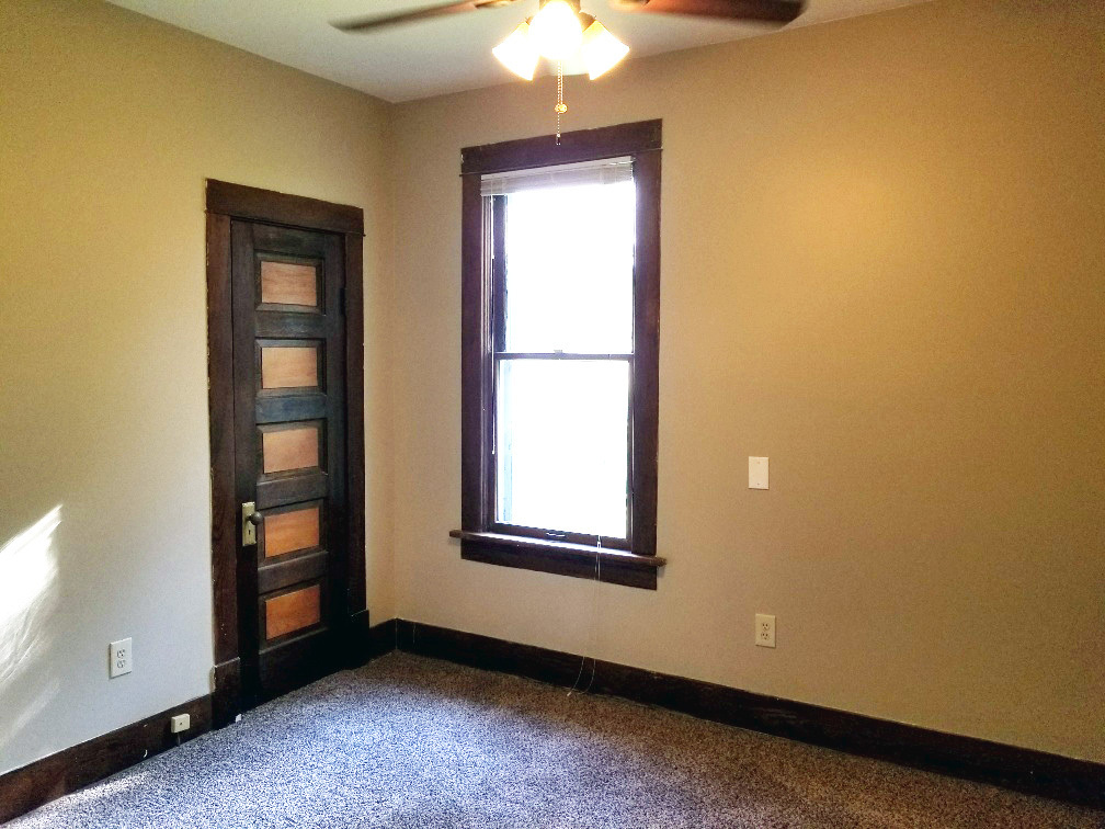 2131 Drexel St 6 of 10