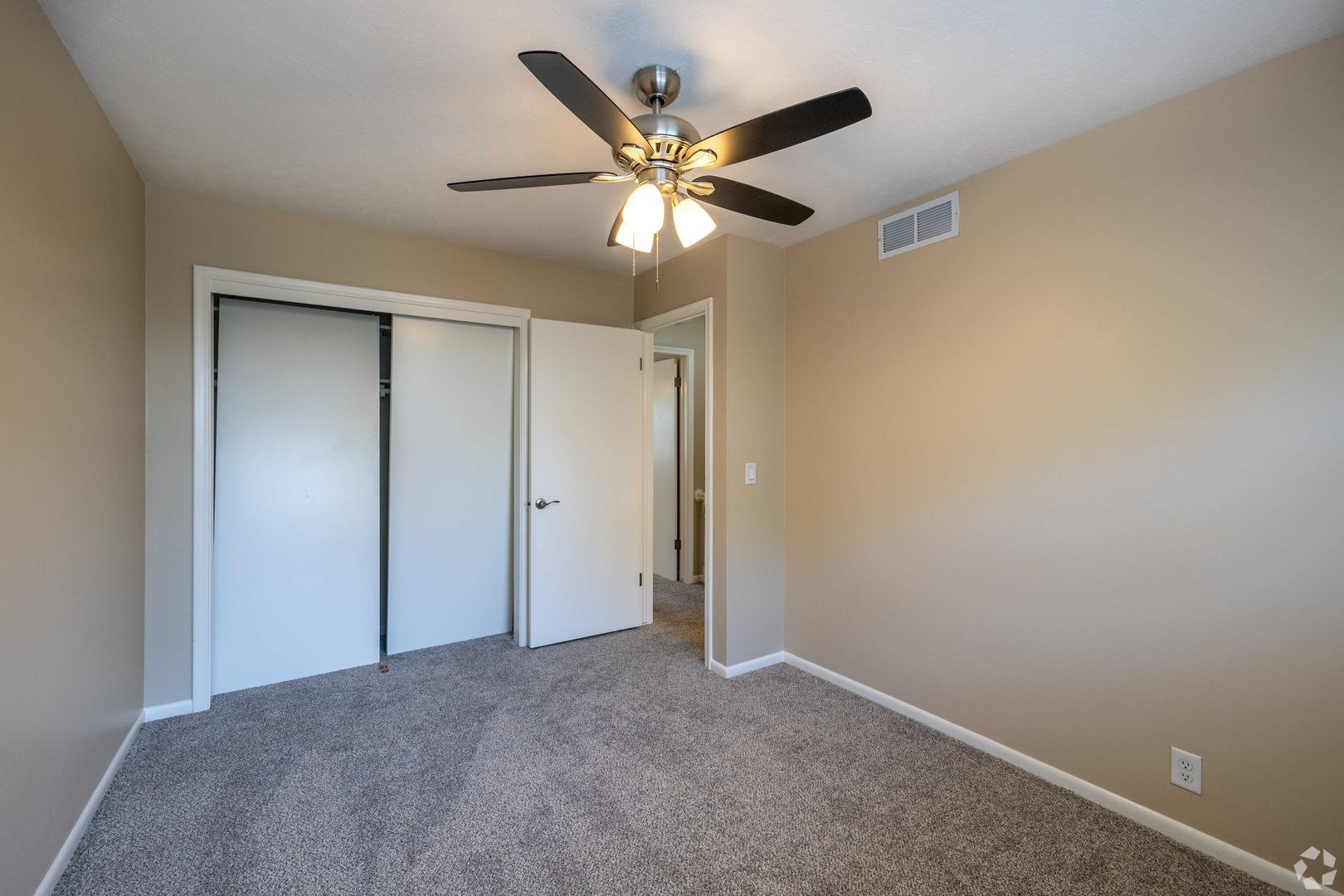 Sunset Hills Townhomes 8 of 8