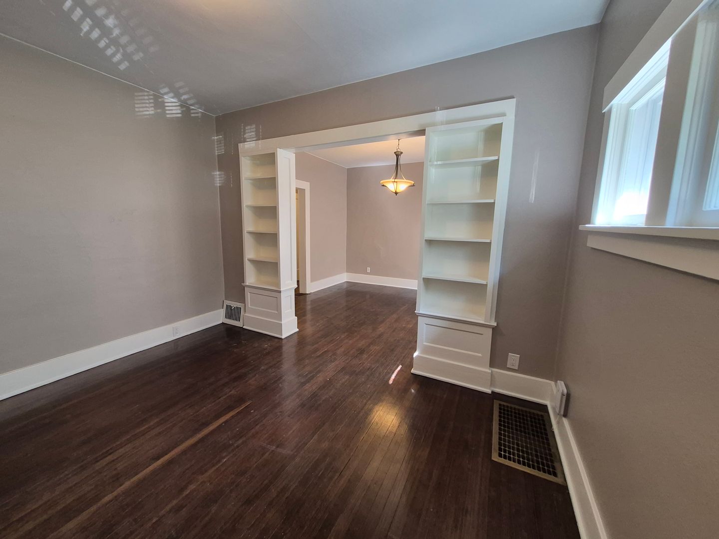 4410 Cass St 4 of 12