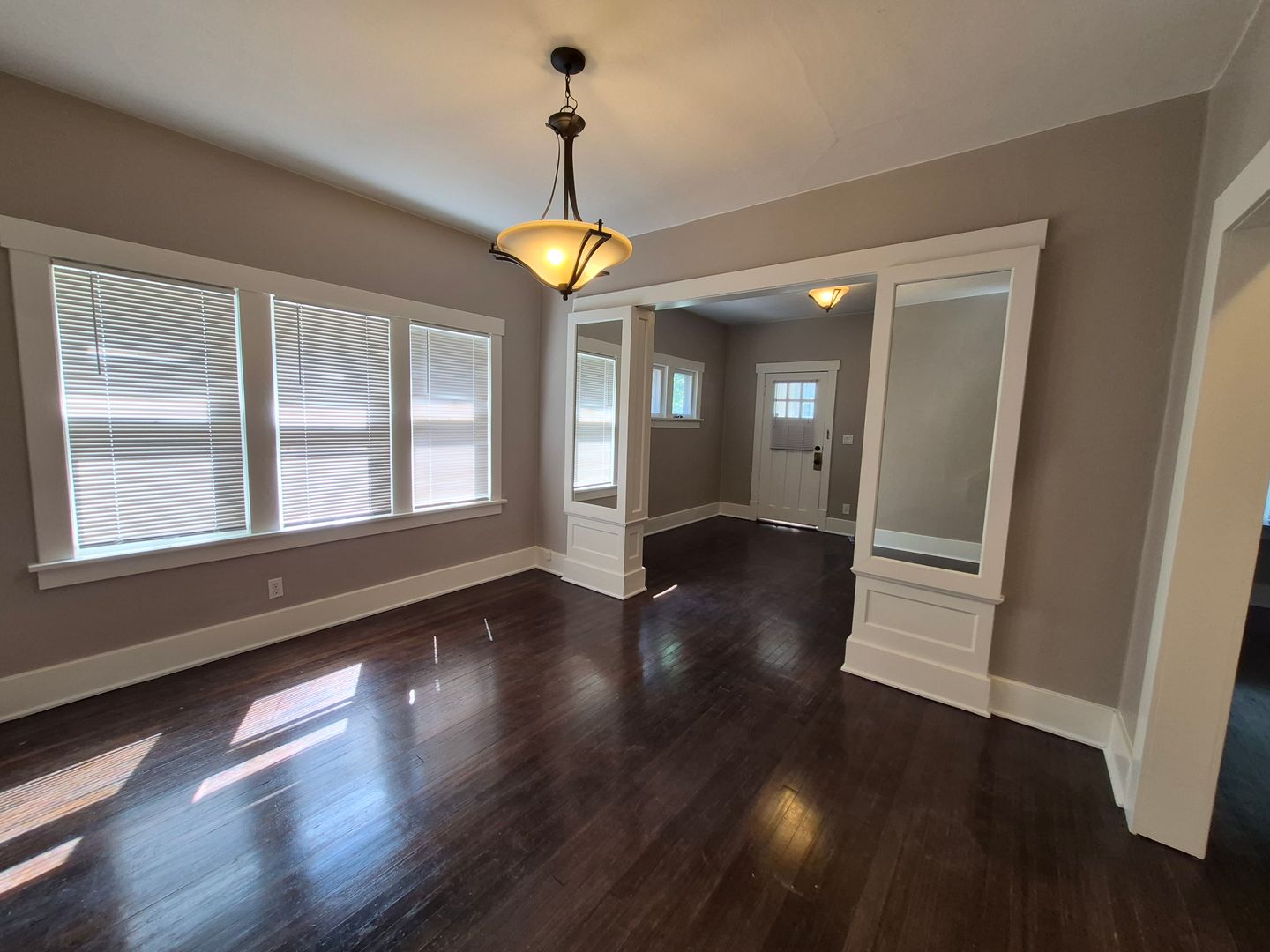 4410 Cass St 3 of 12