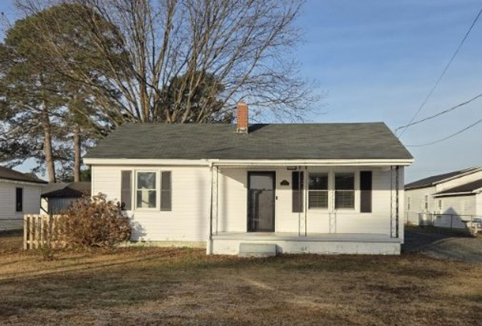 Goldsboro House: 209 Bartlett Avenue