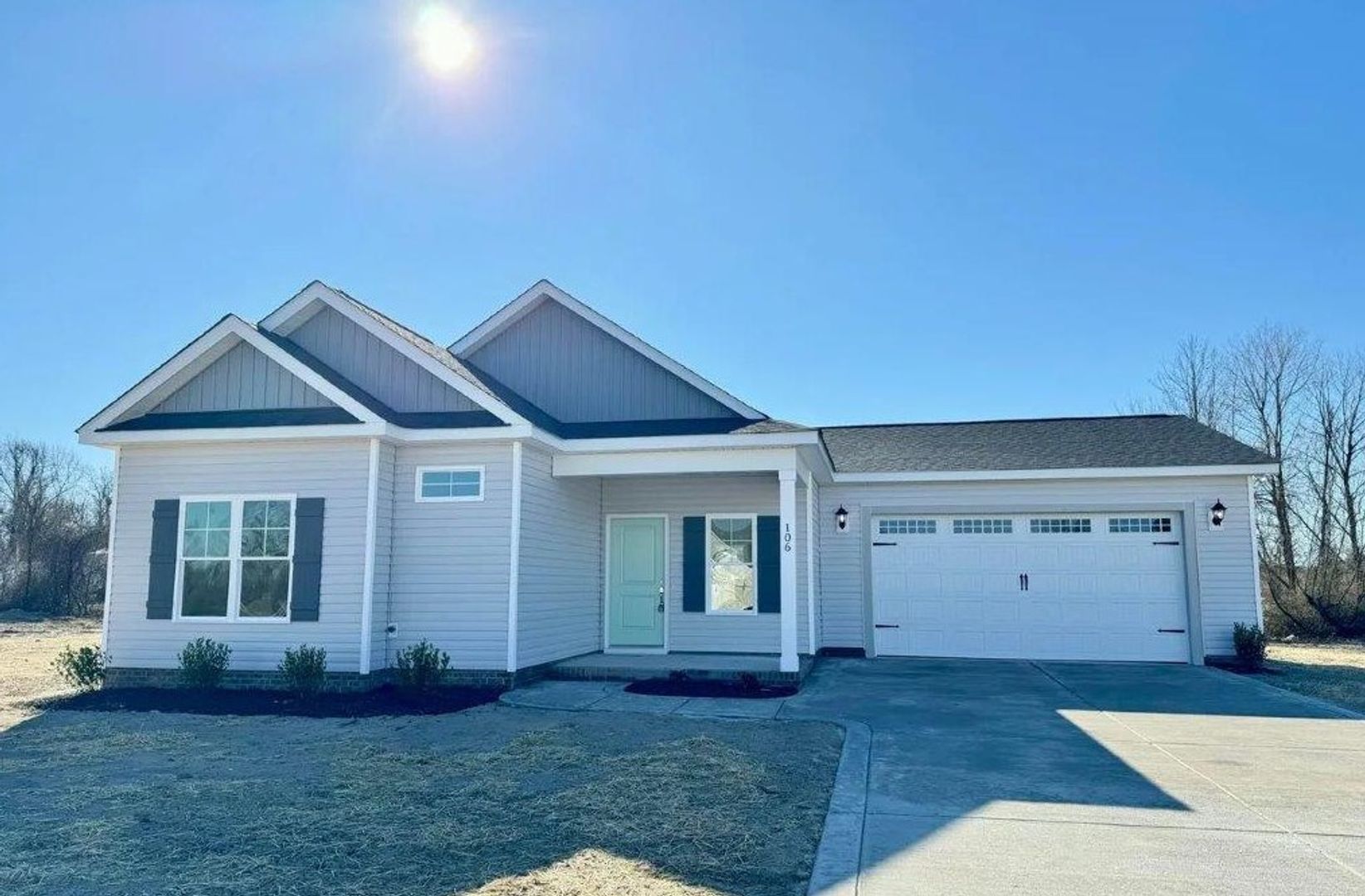 Goldsboro House: 106 E. Sillinger Drive