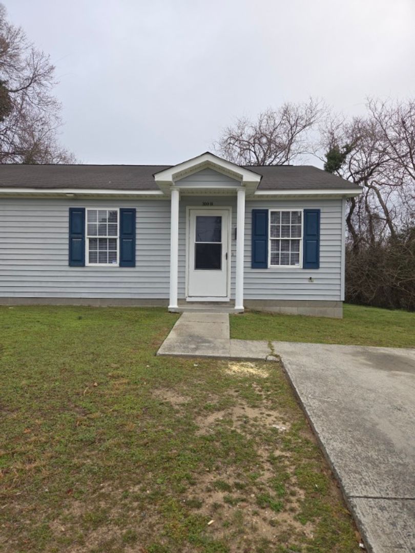 Goldsboro Apartment: 309 Spruce Street